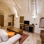 Hotel Sinasos Evleri *