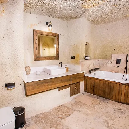 Hotel Sinasos Evleri *